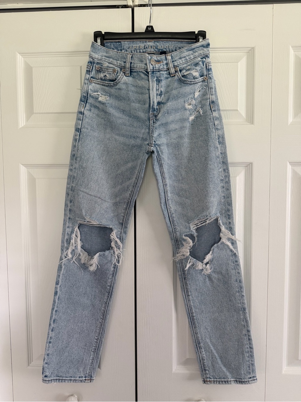 American Eagle Outfitters Light Blue Distressed Boyfriend Jeans